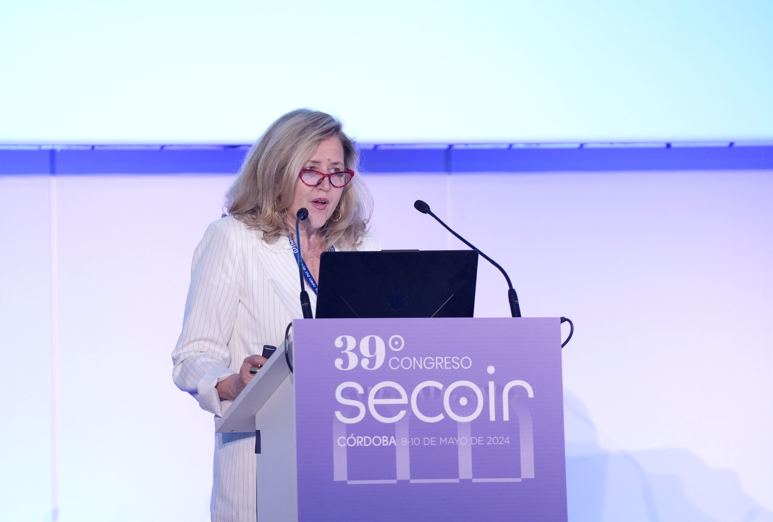 La Dra. Susana García presenta el control de miopia de l'ICR al 39è Congrés de la SECOIR