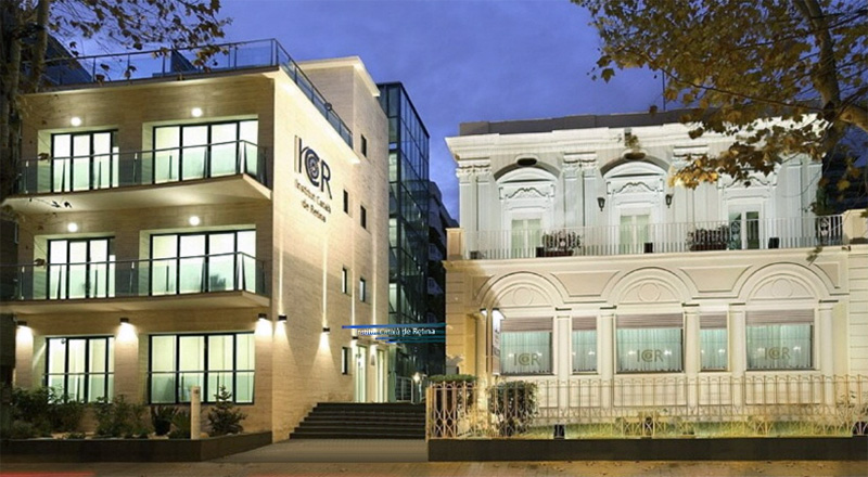 Antigua sede central de ICR junto al actual edificio de Pau Alcover