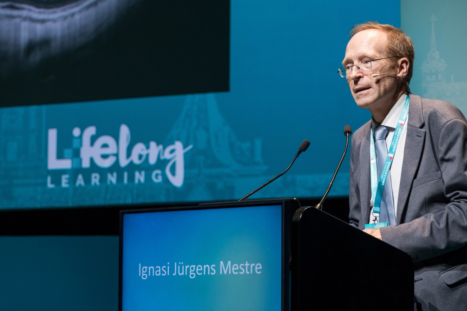 El Dr. Jürgens durant una de les seves ponències al Lifelong Learning 2024