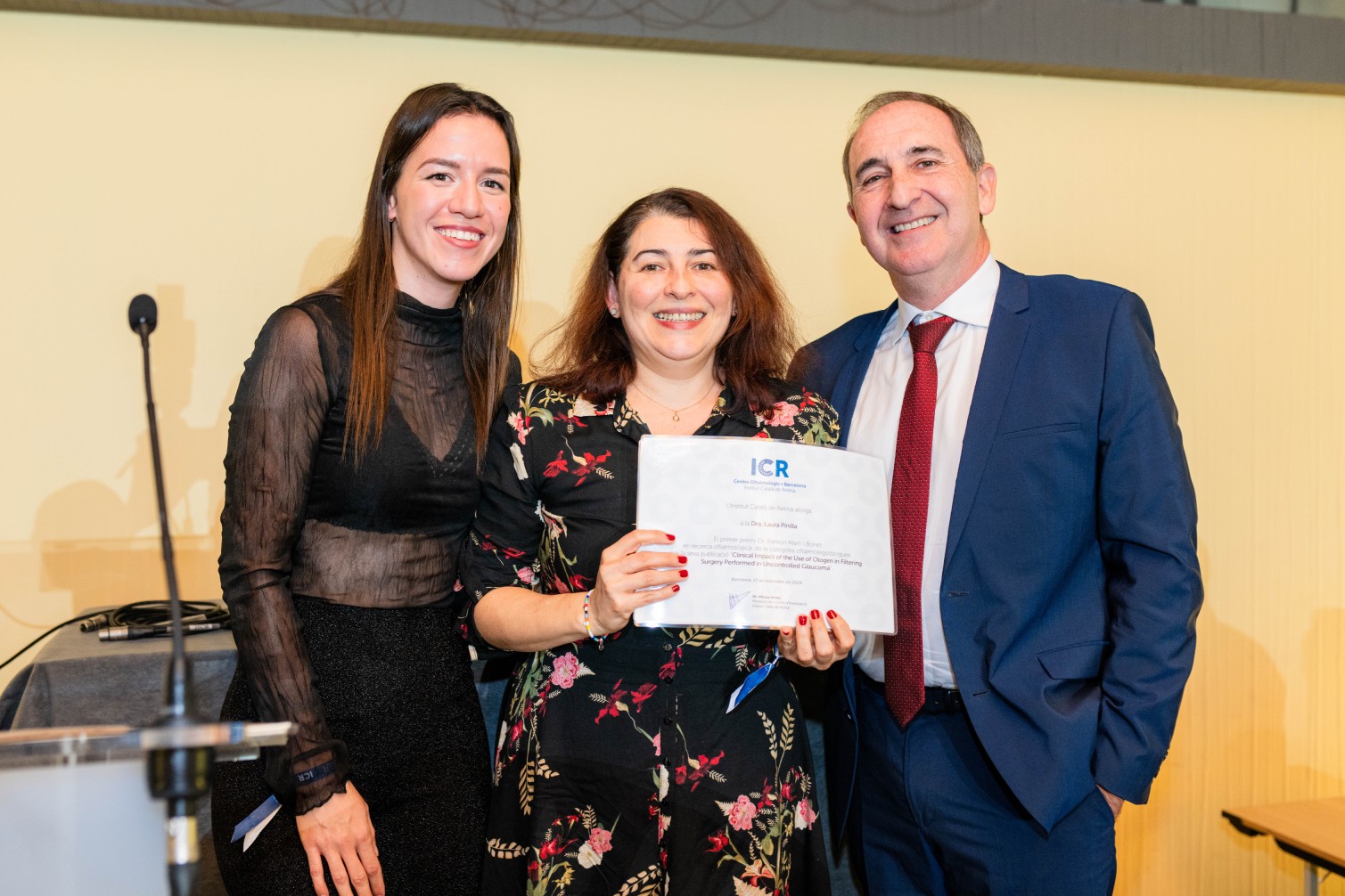 La Dra. Pinilla recull el primer premi Ramon Martí i Bonet en recerca oftalmològica de l'any 2024