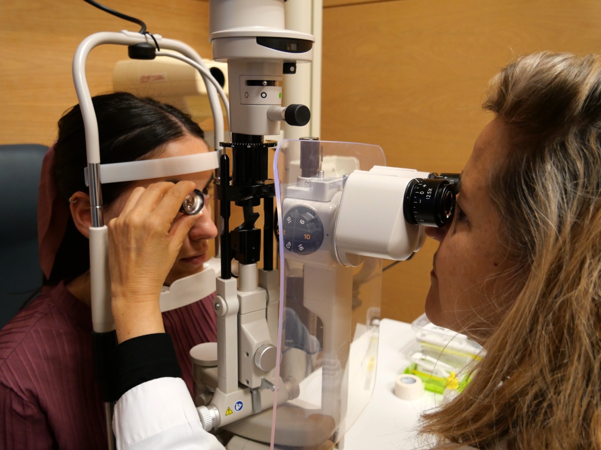 La Dra. Susana García es la Responsable del Departamento de Oftalmología general, encargado de las revisiones oftalmológicas de los y las pacientes de ICR