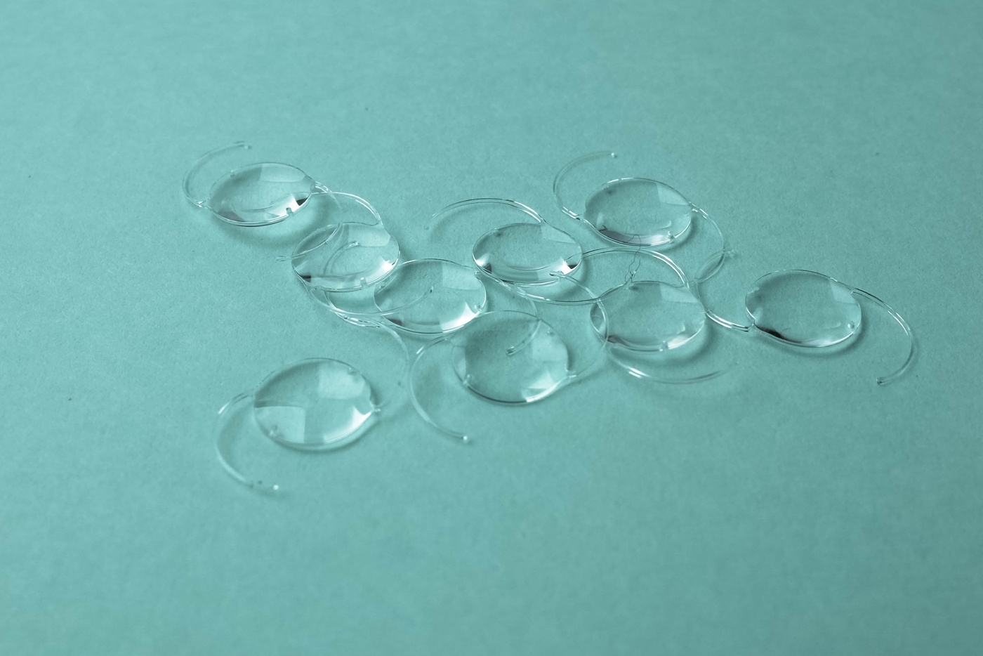 ¿Qué son las lentes intraoculares?